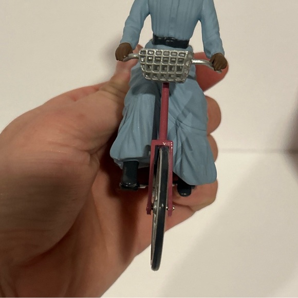 1997 Hallmark Keepsake  "Miss Gulch"  The Wizard of Oz Collection- In Box! - Picture 7 of 16